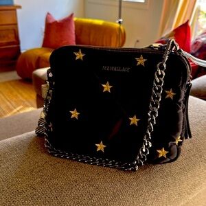 Mz Wallace
Crossbody bag
Very good condition
Black, Synthetic